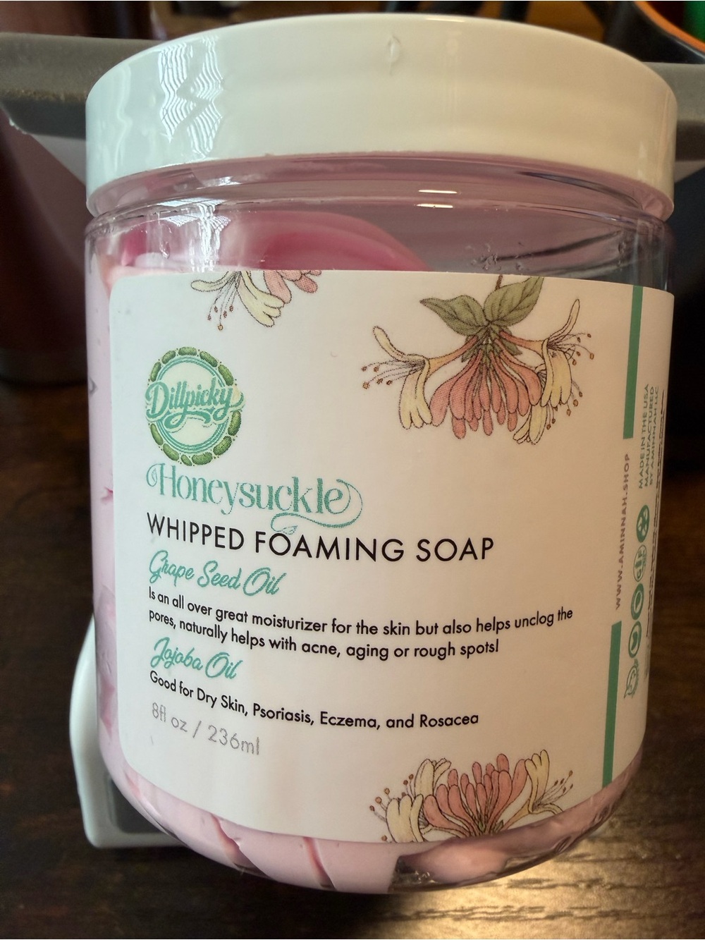 AMINNAH Honeysuckle Whipped Foaming Soap — NEW